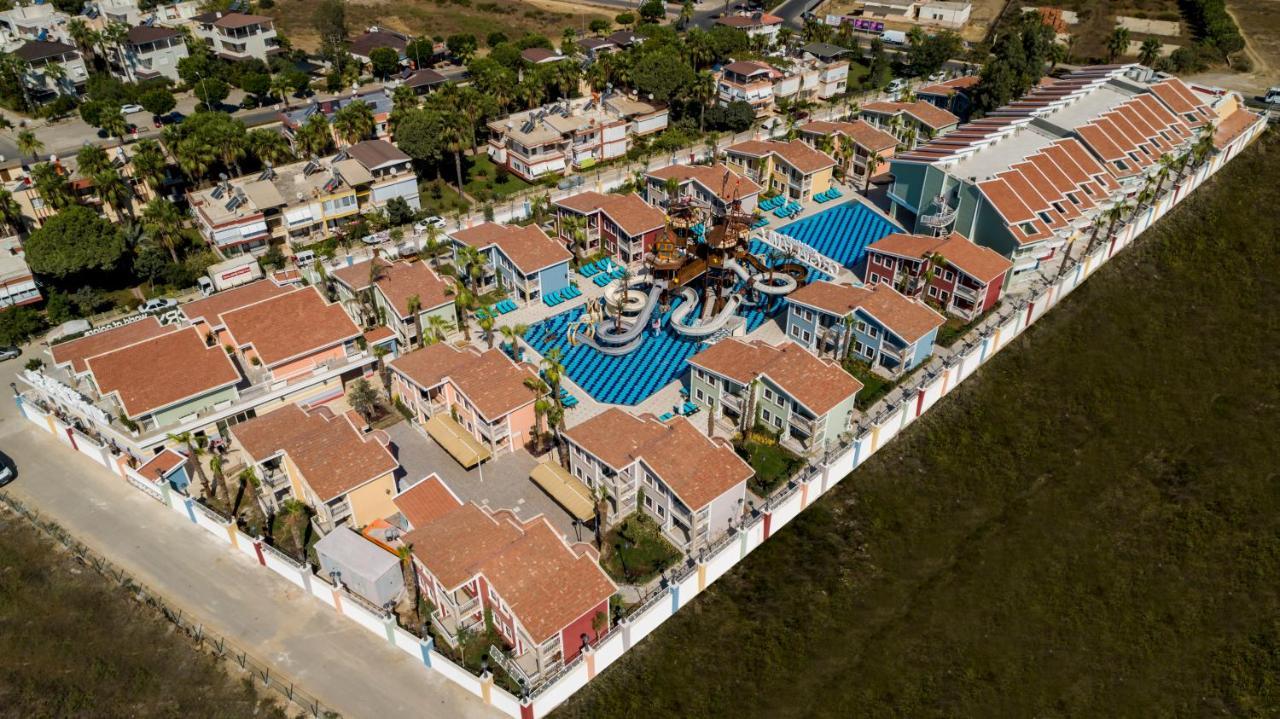 Hotel Crystal Club World Of Colours Belek Exterior foto